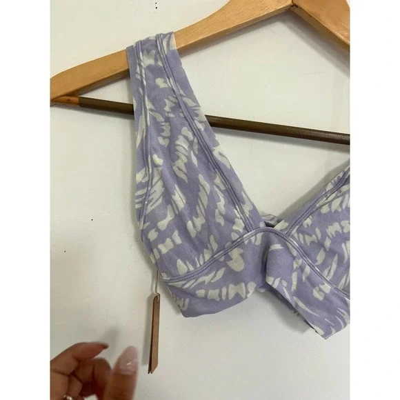 NWT SKIMS Summer Mesh Plunge Bralette Color lilac swirl Size XXS - Picture 3 of 8